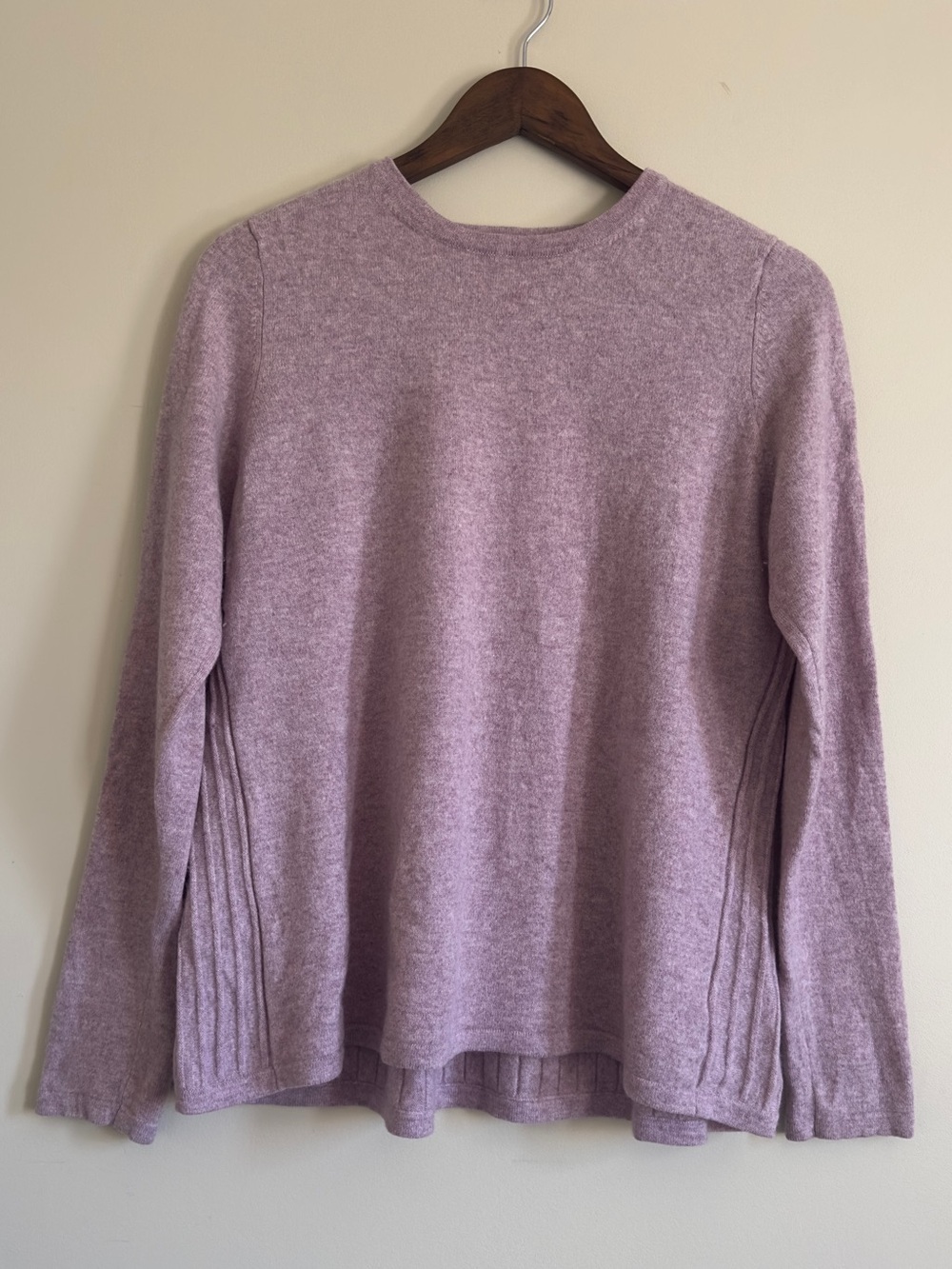 St. Tropez 100% 2-Ply Cashmere Ribbed Knit Sweater in Mauve Pink